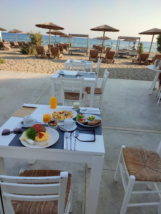 Gastro Paralos Lifestyle Beach