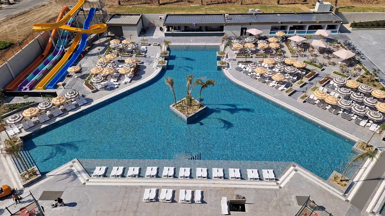 Pool PALEMON Resort& Spa