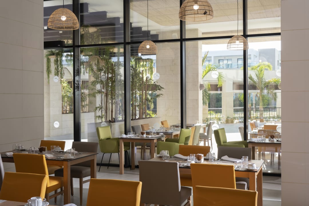 Gastro Serenade All Suites - Adults Only Resort