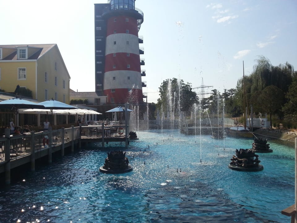 Wasserspiele und Leuchtturm Hotel Bell Rock Europa-Park