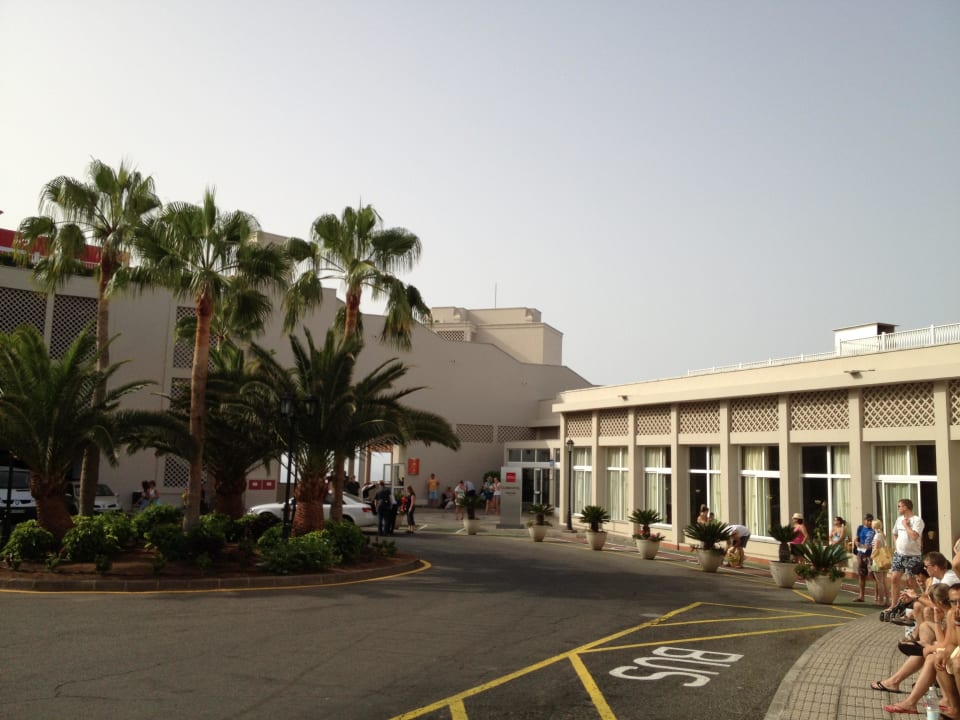 Haupteingang Hotel Riu Vistamar