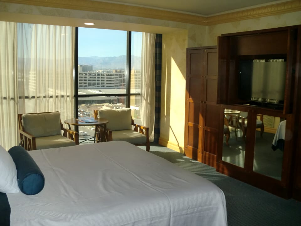 Zimmer Luxor Hotel & Casino