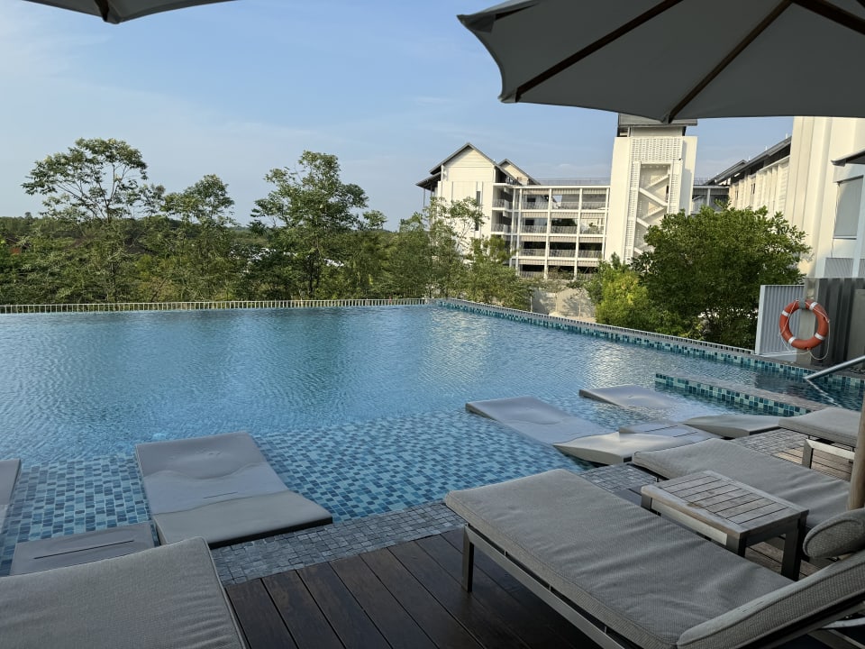 Pool Hard Rock Hotel Desaru Coast