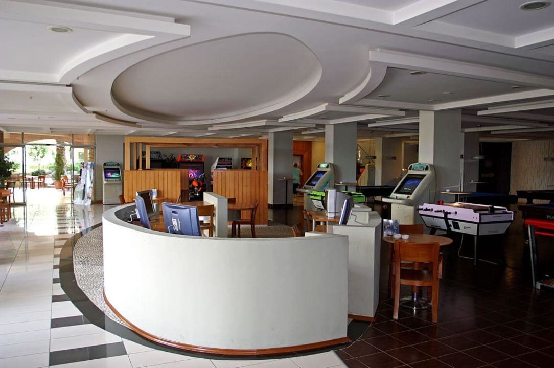 Silence Beach Selectum Family Resort Side