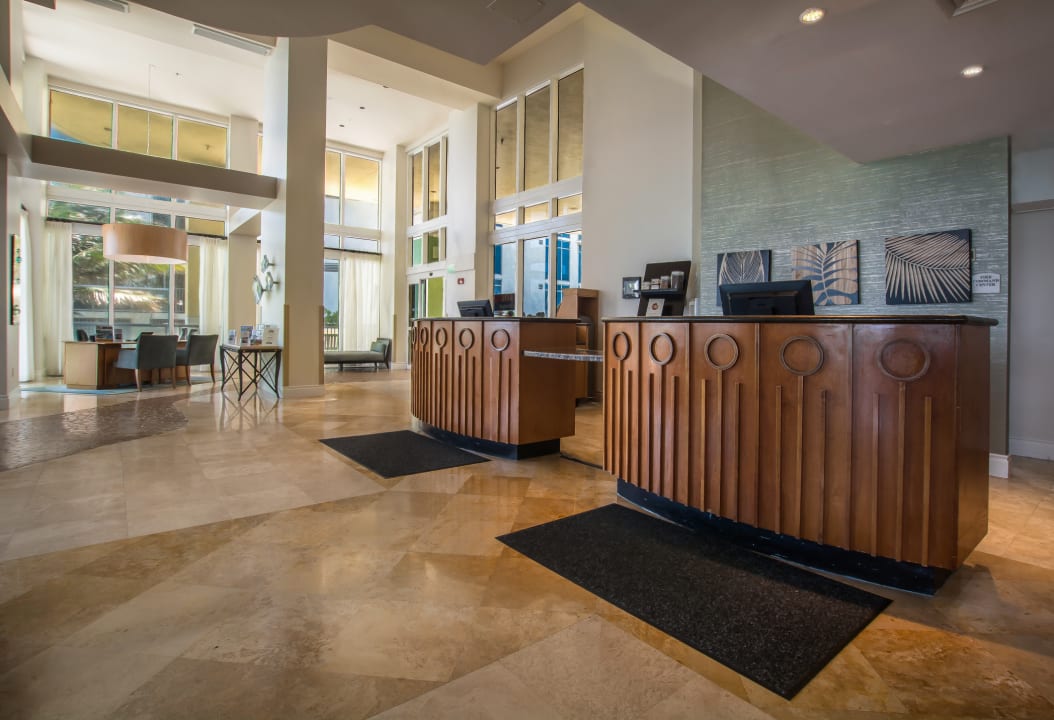Lobby DoubleTree by Hilton Ocean Point Resort & Spa- North Miami Beach / Sunny Isles Beach