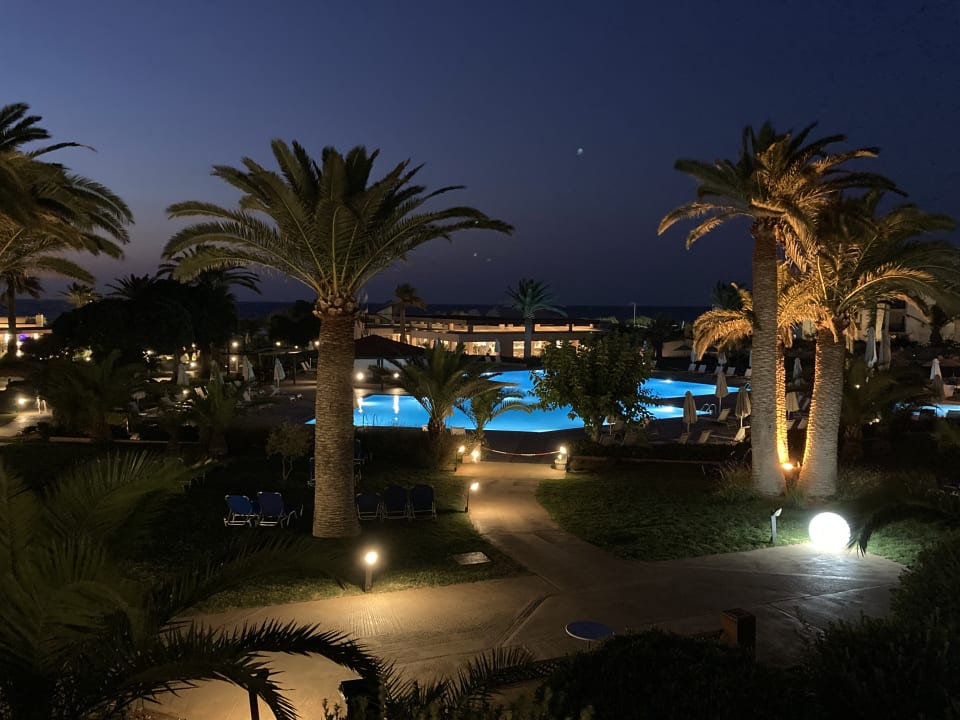 Gartenanlage Anissa Beach & Village