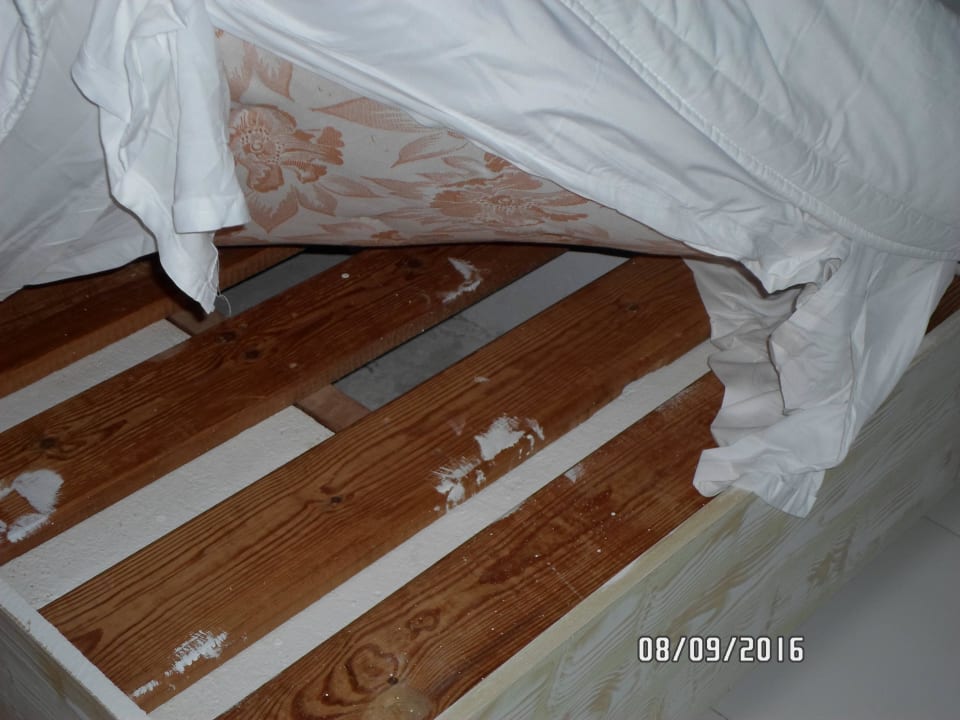 Bett Hotel Neptunia Skanes