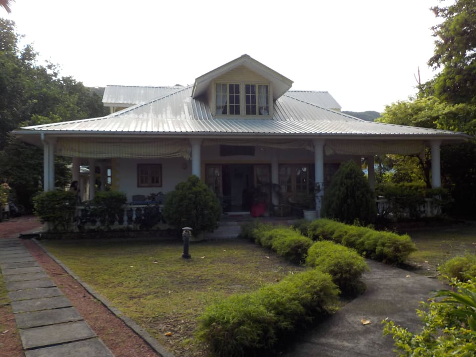 Haupthaus, hier hat Babi auch noch Zimmer  Kot Babi Guesthouse