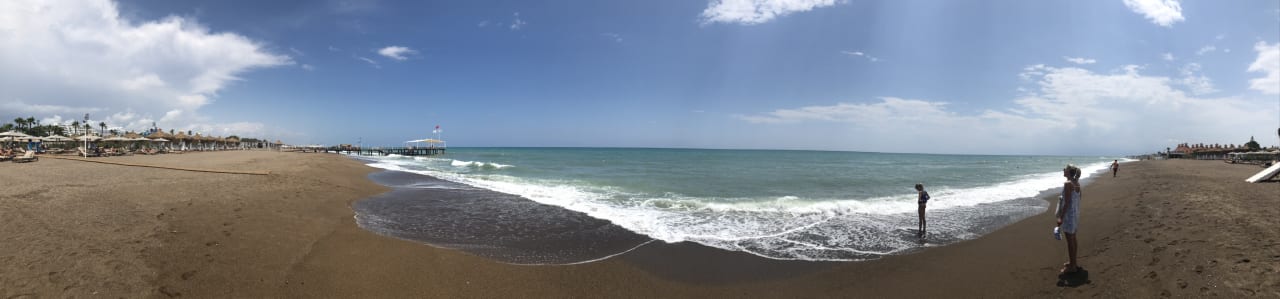 Strand Lara Barut Collection