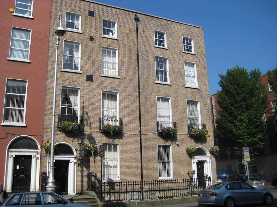 Fassade Amberley House by The Key Collection