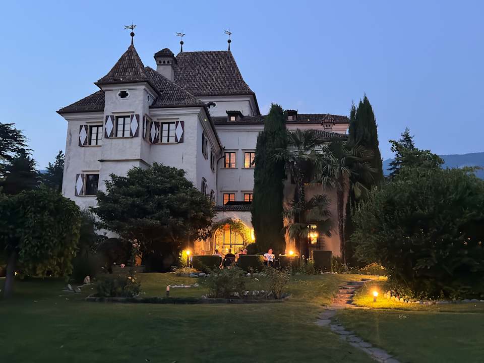 Außenansicht Hotel Castel Rundegg