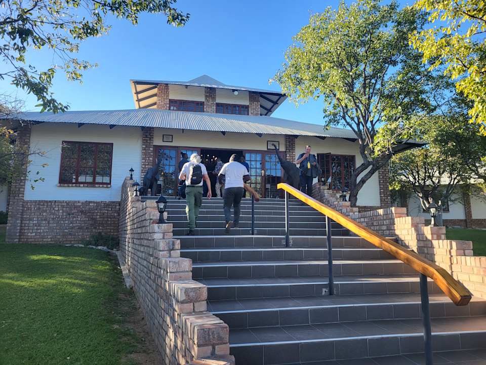 Außenansicht Etosha Safari Lodge