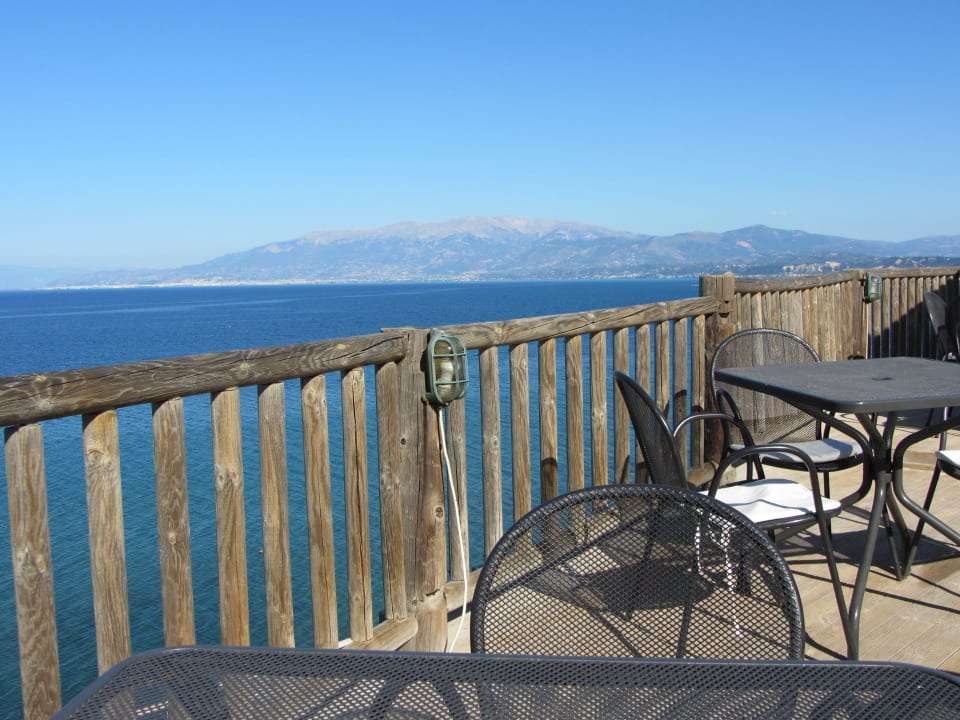 Herrliche Aussicht nach Patras Hotel Pavlina