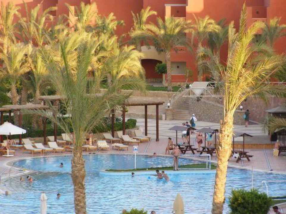 Średni basen Sharm Grand Plaza Resort
