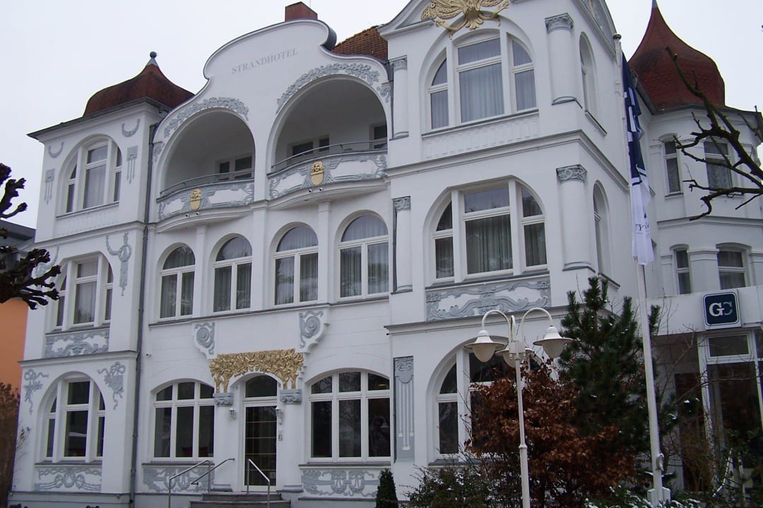 Zum Hotel gehörige Strandvilla, in dem die Suiten  Strandhotel Ahlbeck