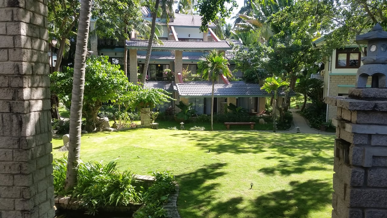 Gartenanlage Hoang Ngoc Beach Resort