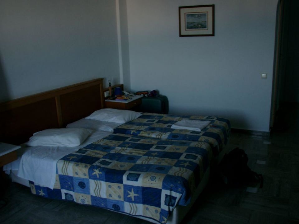 Zimmer/ Bett Hotel Argo