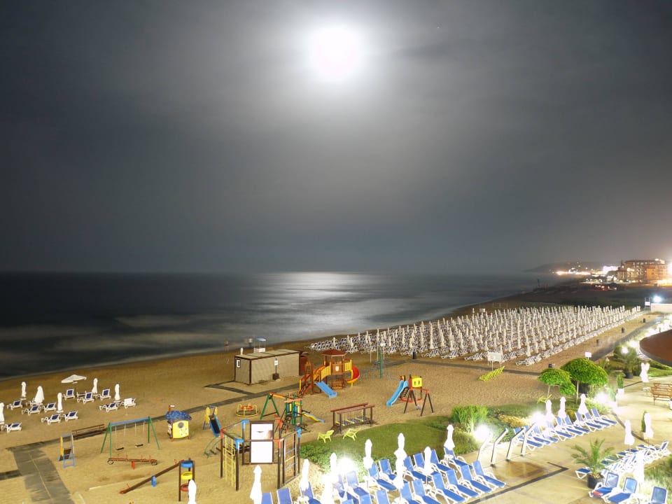 Meeresblick bei Vollmond Sol Luna Bay