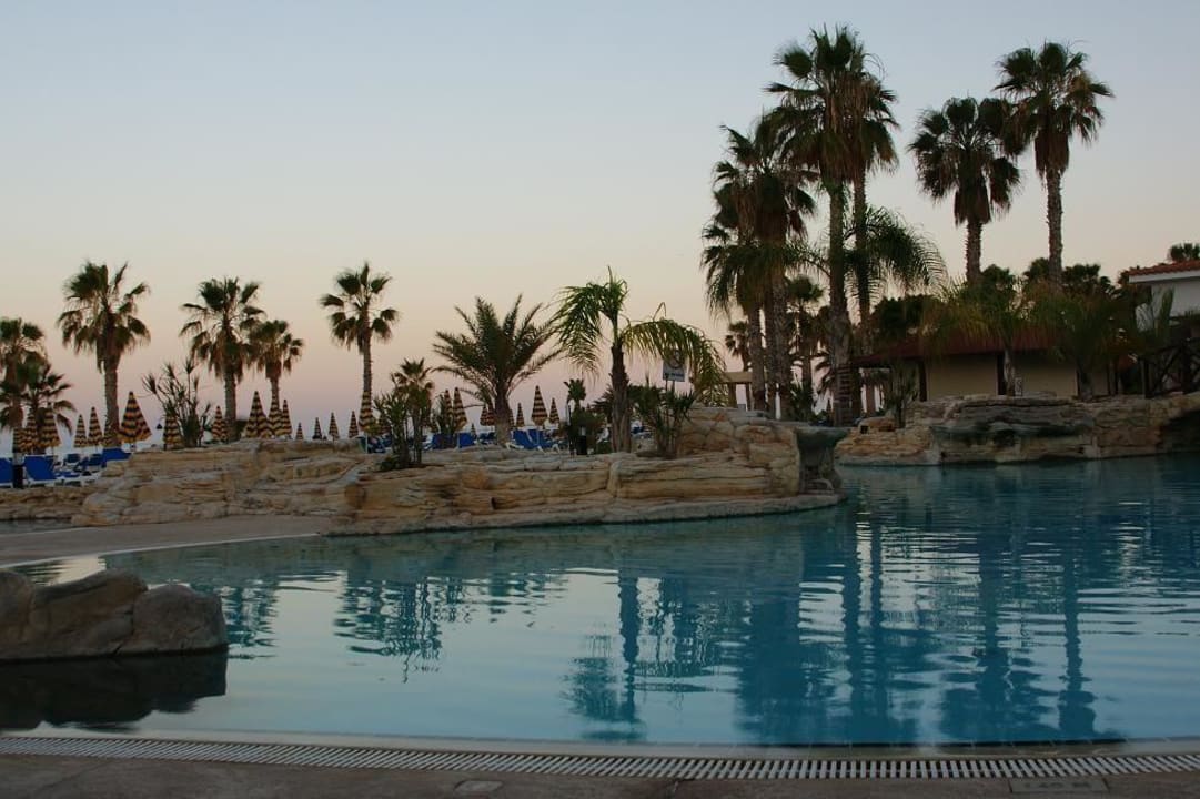 Basen hotelowy Leonardo Cypria Bay - Family Resort