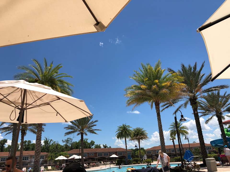 Pool Regal Oaks CLC World Resort