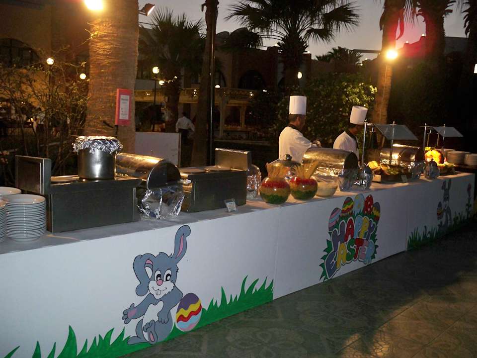Bufet Arabia Azur Resort