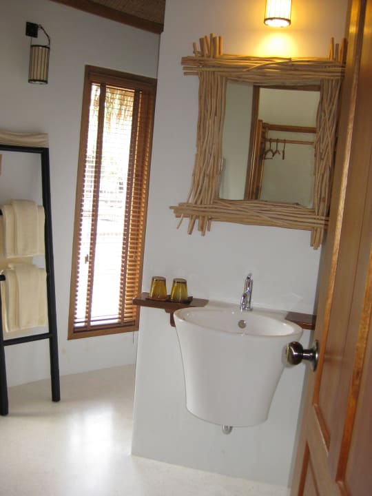 Das Badezimmer The Blue Sky Resort at Koh Payam