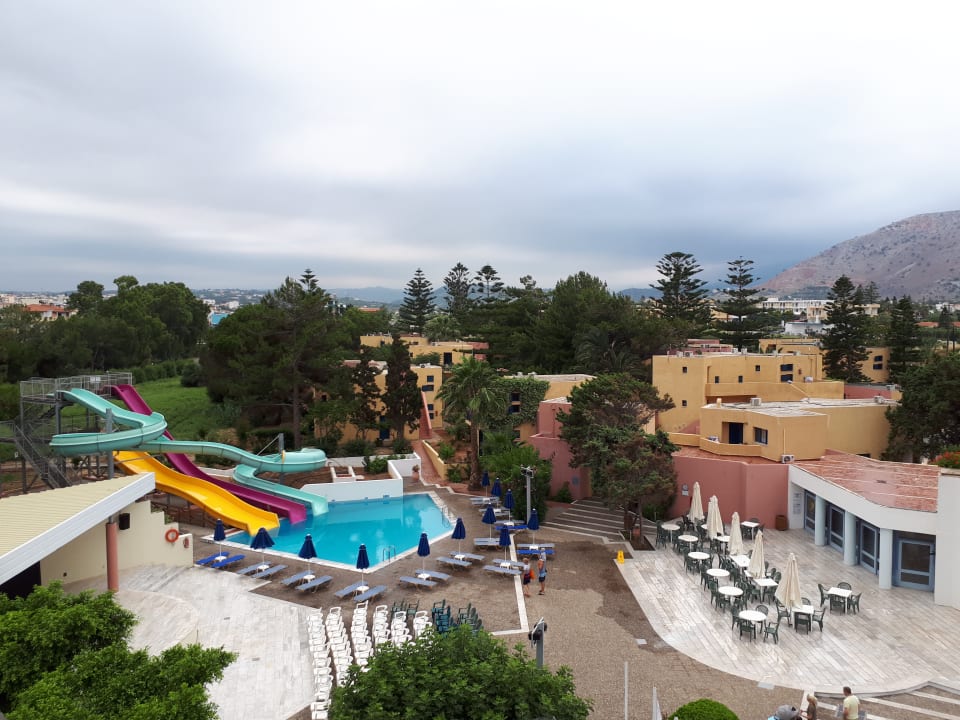 Pool Dessole Dolphin Bay Resort