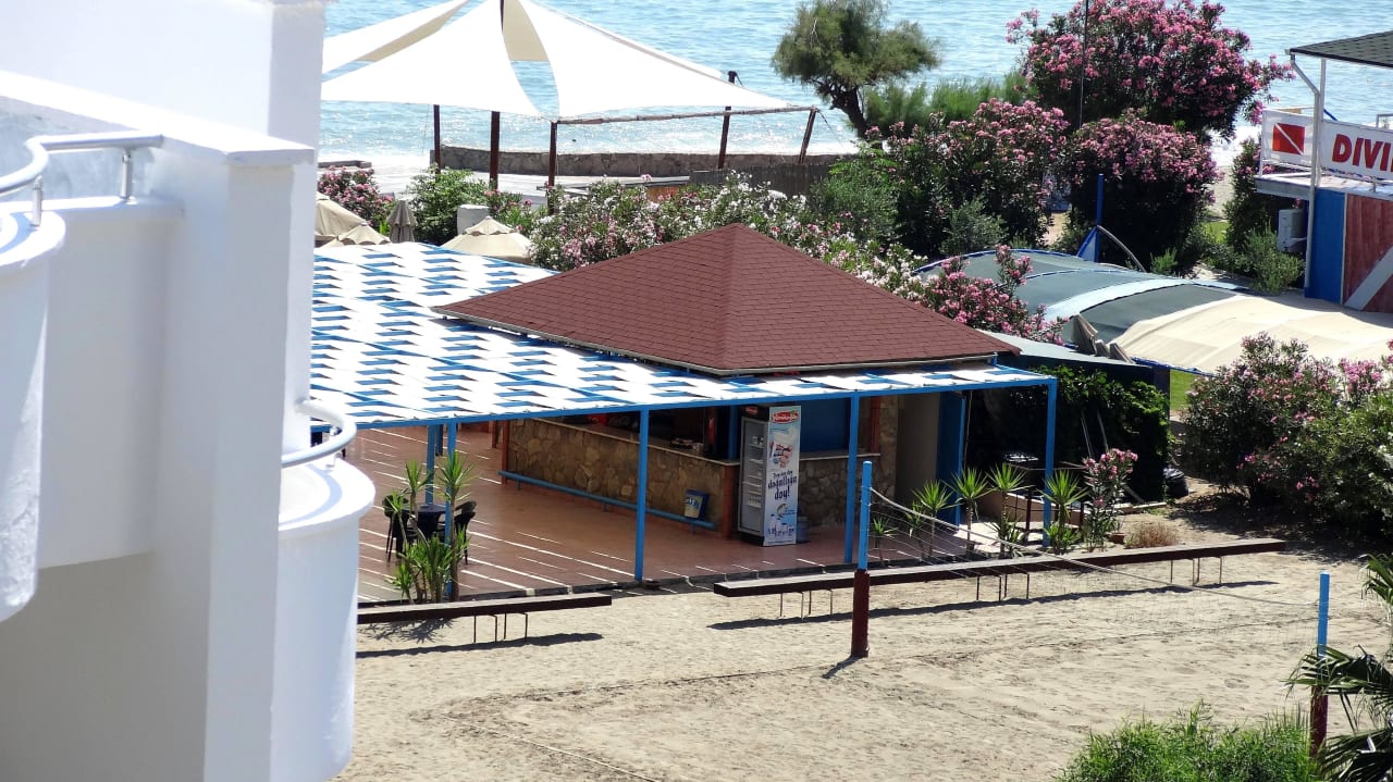 Die Strandbar Hotel Royal Garden Beach