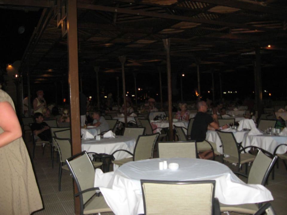 Speisesaal außen Desert Rose