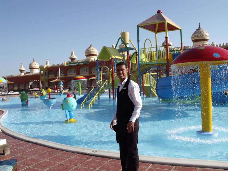 Basen główny Pickalbatros Alf Leila Wa Leila Resort - Neverland Hurghada