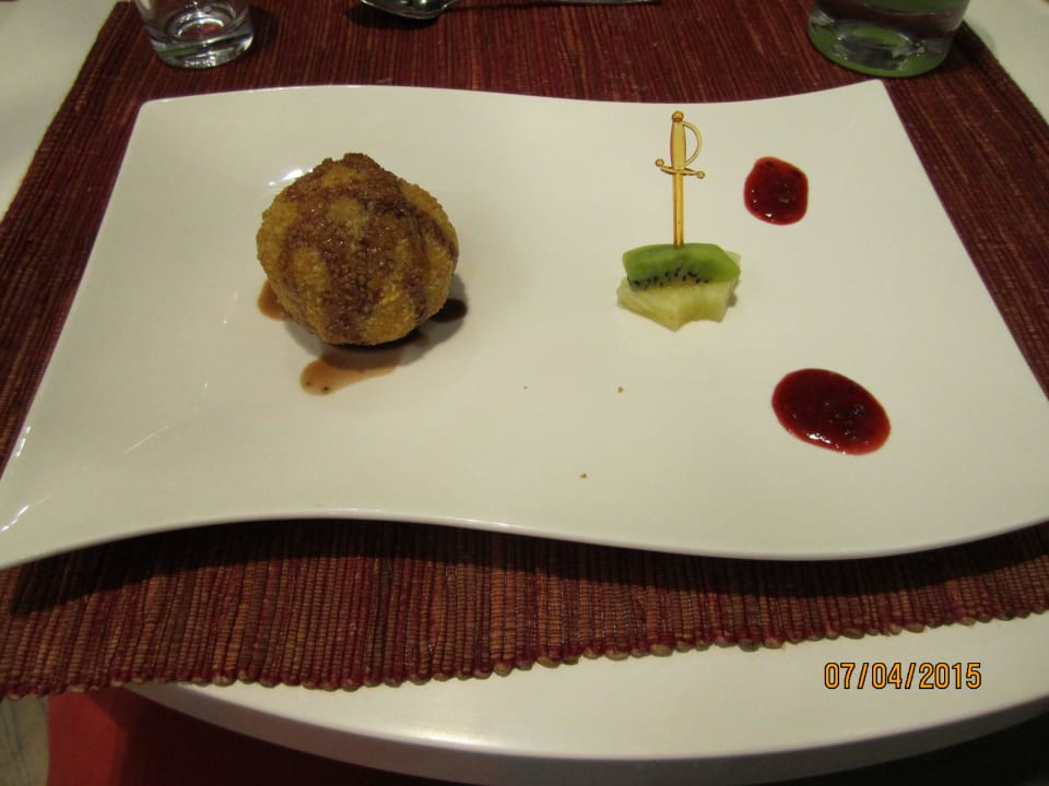 Gebackenes Eis! Melas Resort Hotel