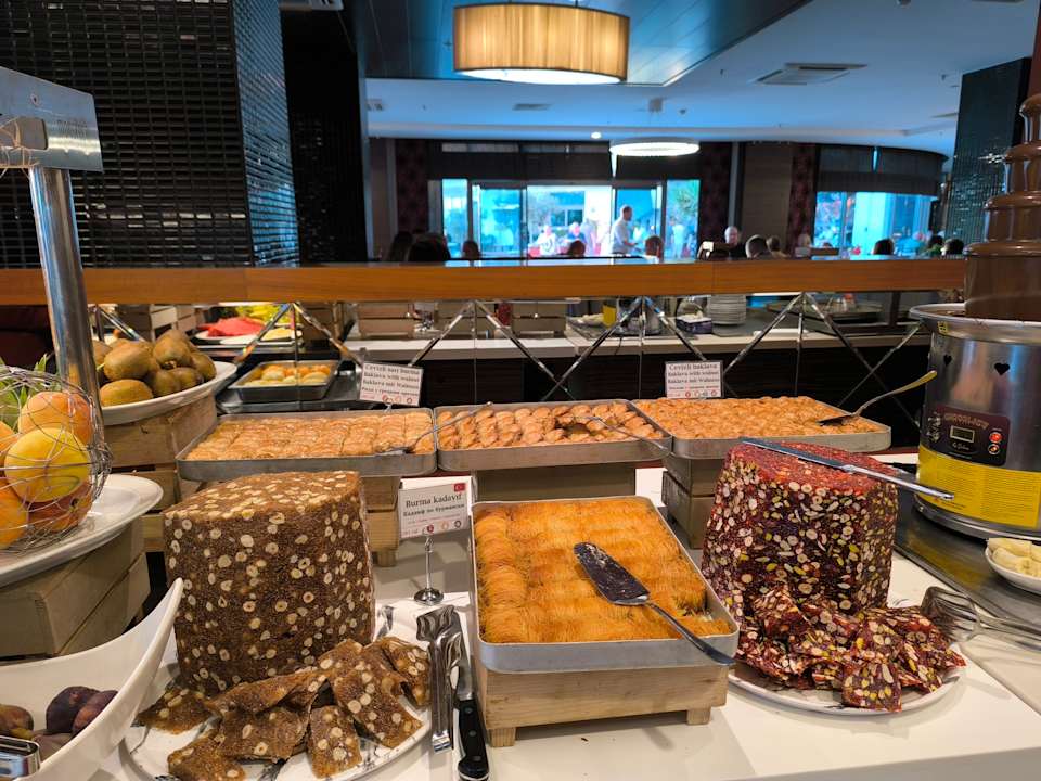 Gastro Commodore Elite Suites & Spa - Adults only