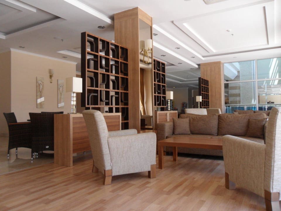 Bereich vor dem Restaurant Solivia Hotel