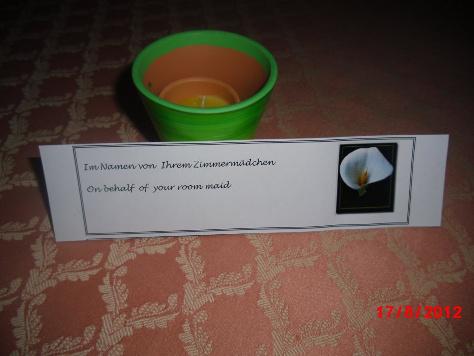 Gruß vom Zimmermädchen Hotel Serrano Palace