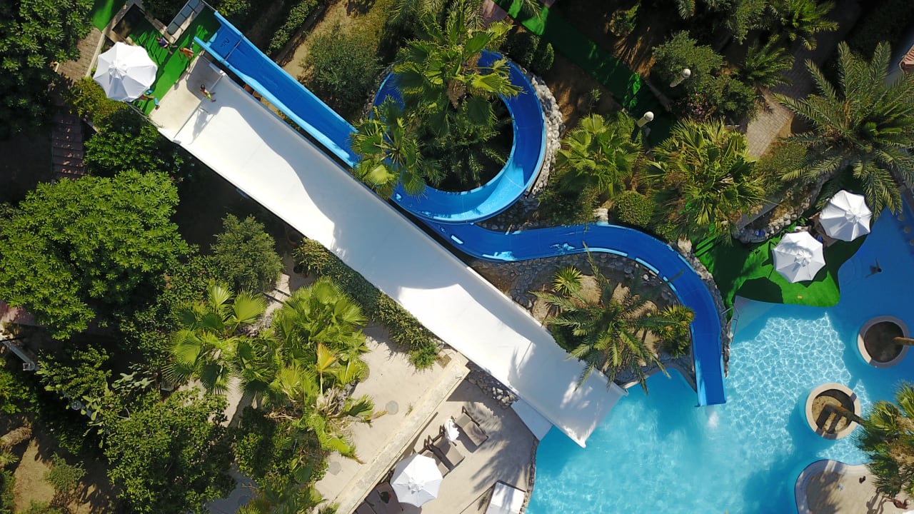 Pool Oscar Resort Hotel