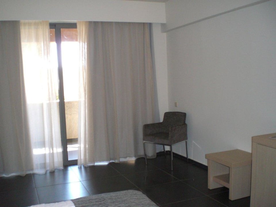 Fensterfront zum Balkon Atlantica Mikri Poli Kos