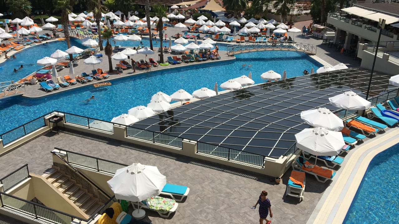 Pool Side Mare Resort & Spa