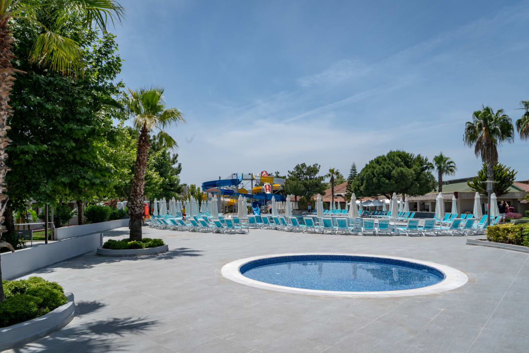 Pool Master Family Club