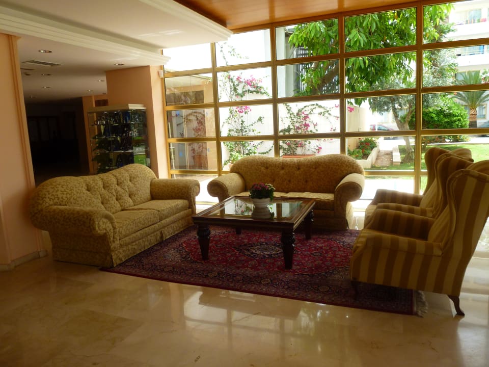 Lobby CM Playa del Moro