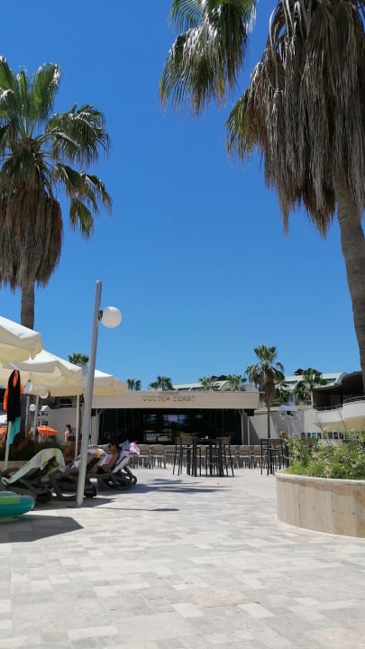 Pool VONRESORT Golden Coast