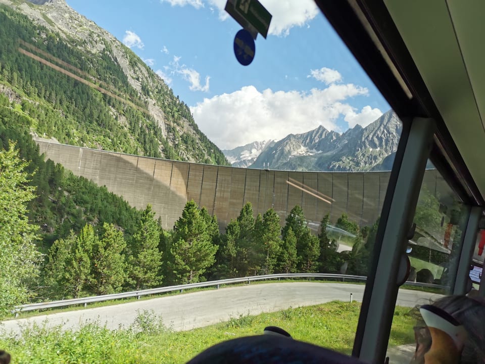 Außenansicht Hotel & Pension Strolz