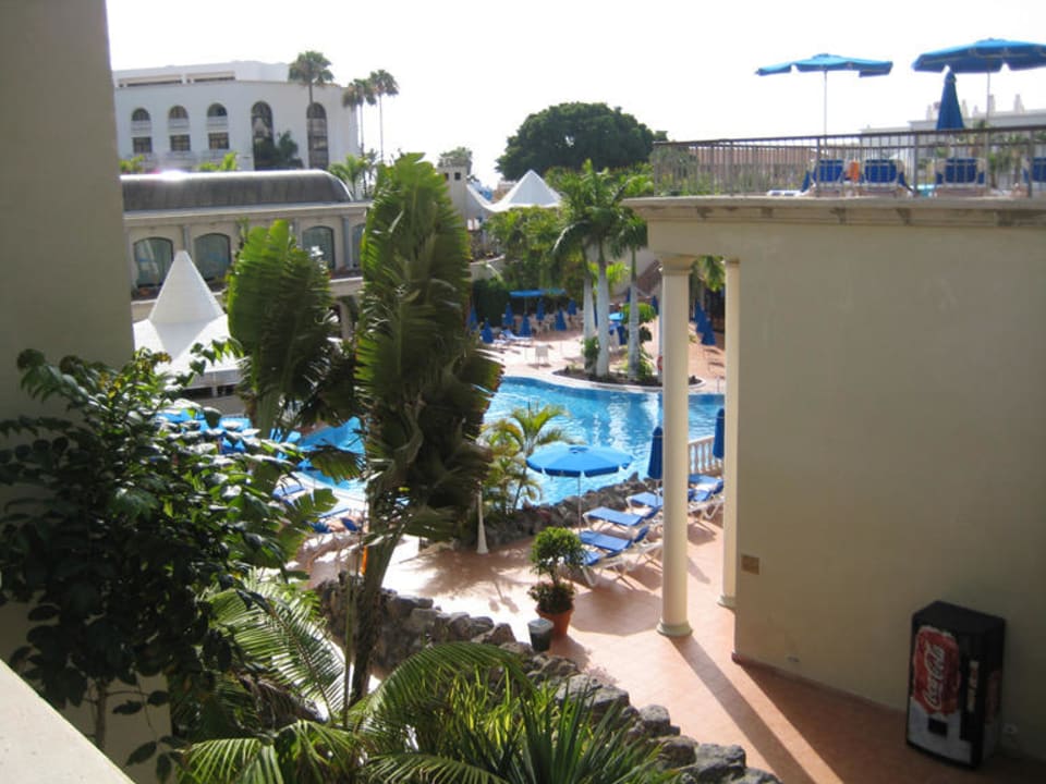 Blick von der Loggia Zimmer 3001 Richtung Pool Princess Inspire Tenerife