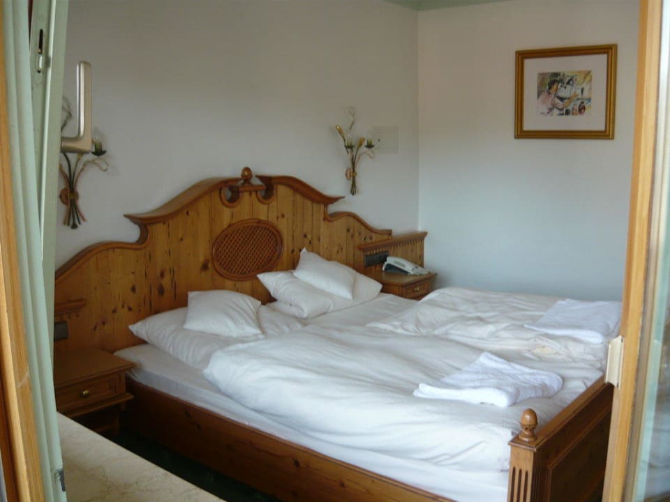 Doppelbett im Standardzimmer Eibl-Brunner