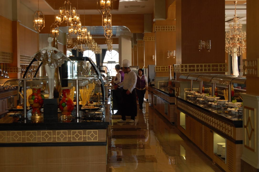 Blick ins Restaurant J'adore Deluxe Hotel & Spa