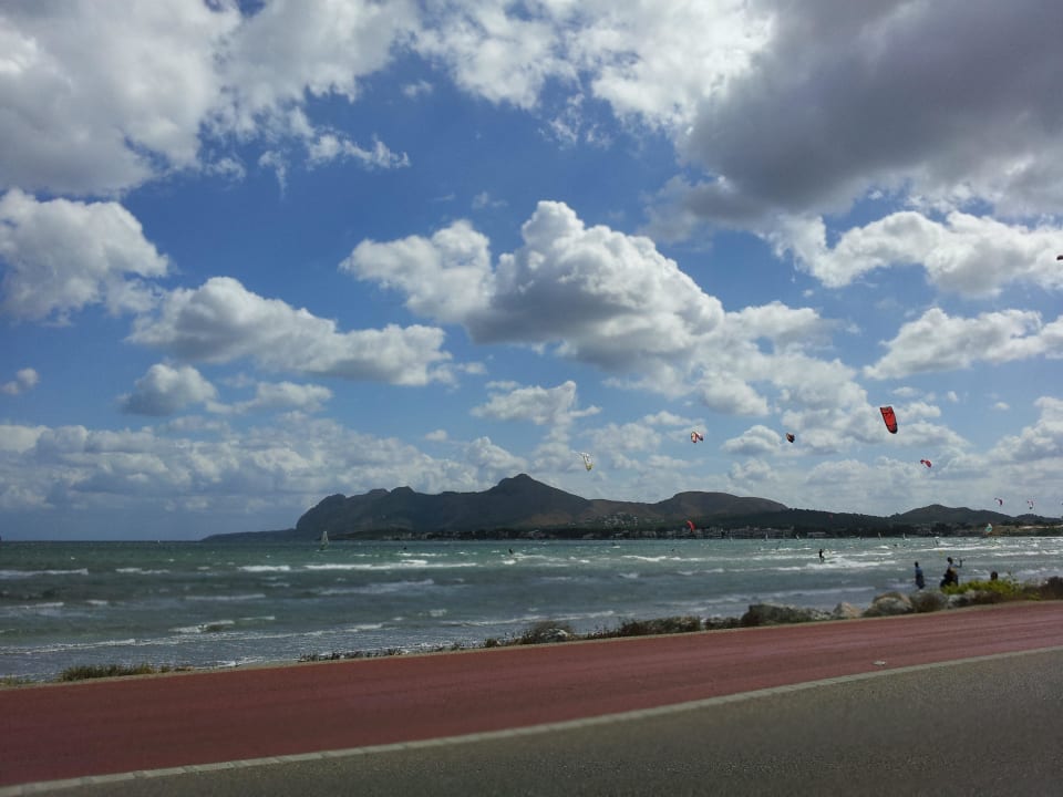 "Strand" vor dem Hotel PortBlue Club Pollentia Resort & Spa