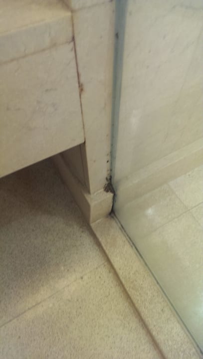 Bad und duschbereich Renaissance Phuket Resort & Spa