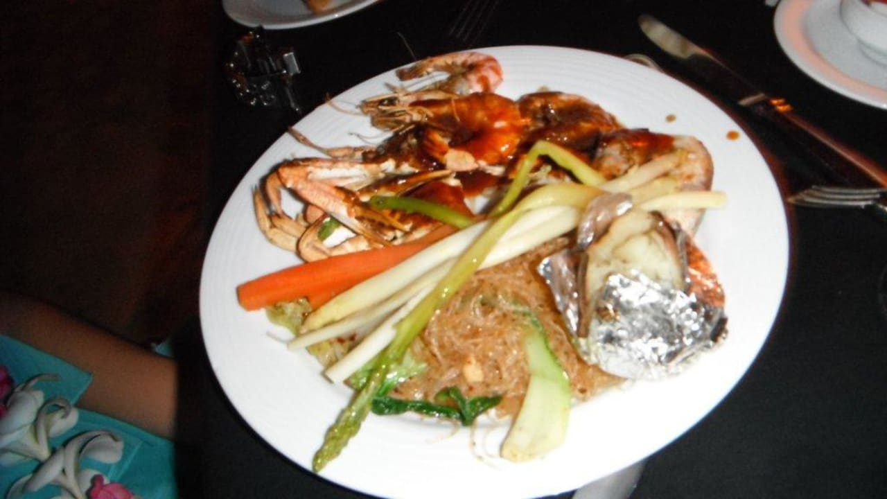 Privates BBQ am Strand Cinnamon Dhonveli Maldives