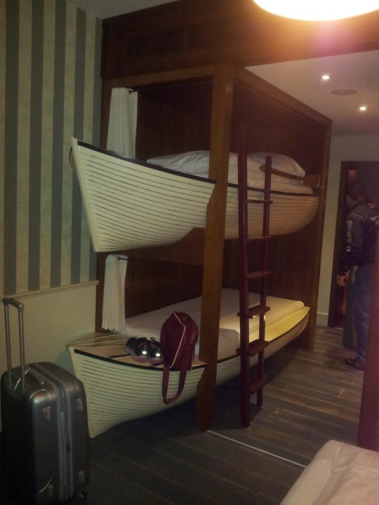 Bett 3 und 4 Hotel Bell Rock Europa-Park