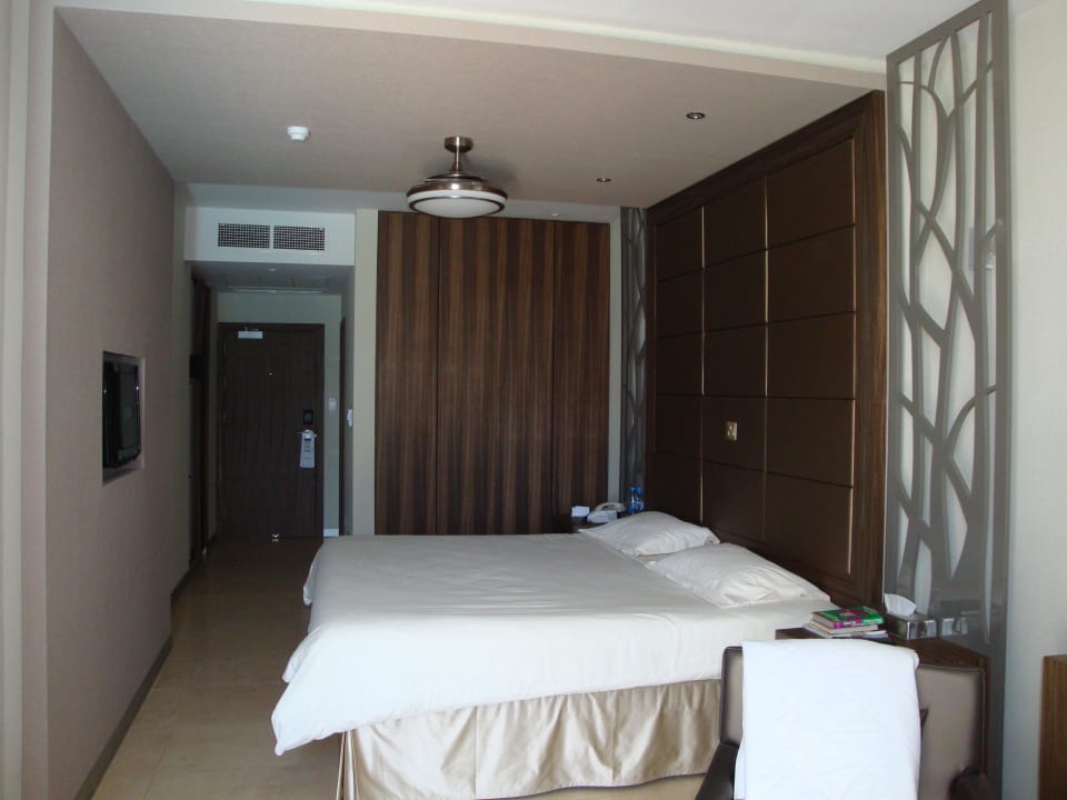 Zimmer mit Privatpool im DeLux Wing Adams Beach Hotel