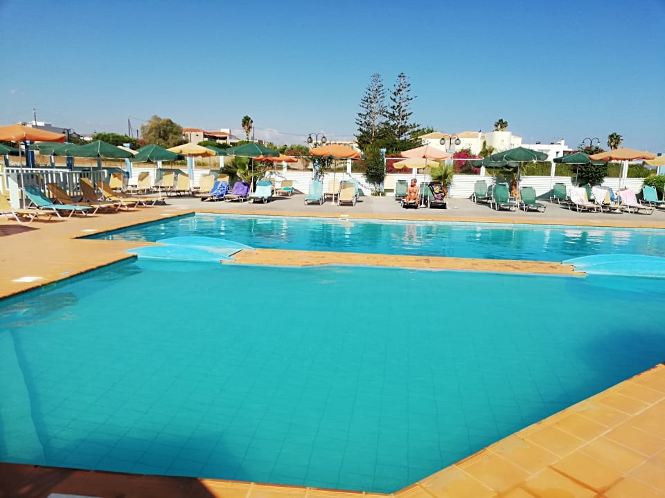 Pool Hotel Kaissa Beach